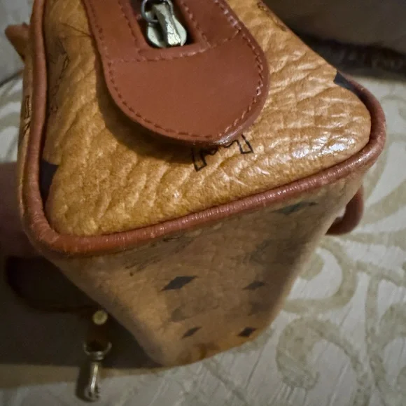 MCM mini Boston with detachable straps with COA preowned - Picture 8 of 16